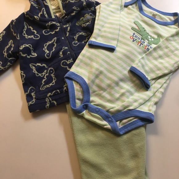 Carter's Other - NWT Carter’s Boys 2 piece fleece outfit